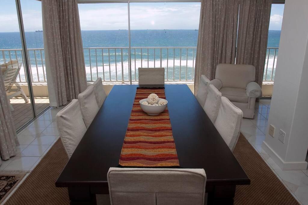 61 Kyalanga Umhlanga Apartment